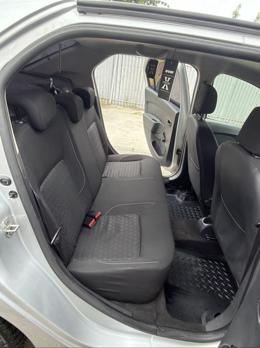 Dacia Logan 2013
