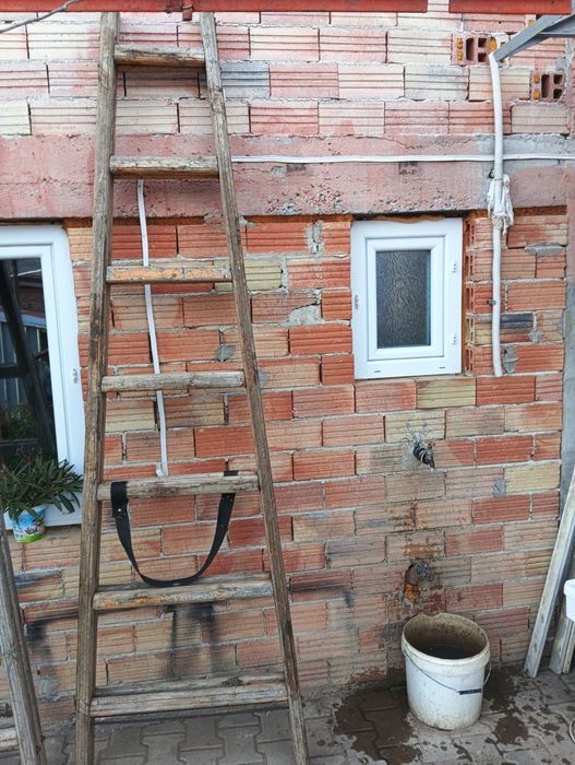 Дървени и Метални стълби за овощни градини