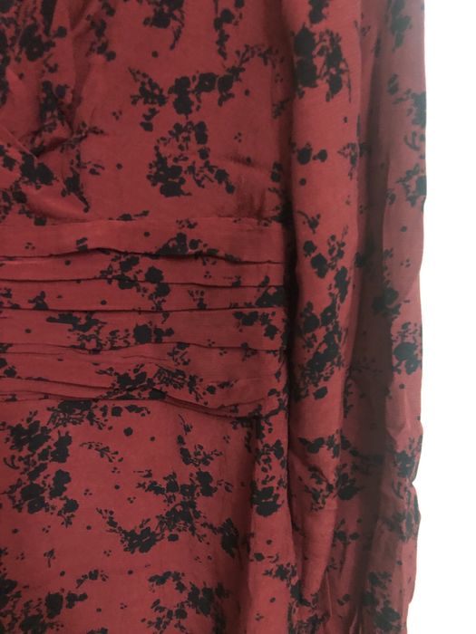 Женское платье фирмы reserved