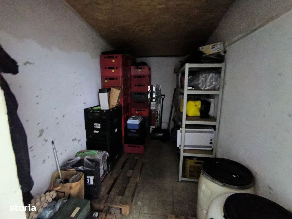 PESCARIE - Birouri si depozit frigorific !