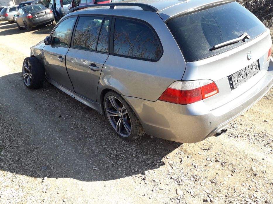 BMW E61 525 дизел М пакет ксенон панорама черен таван