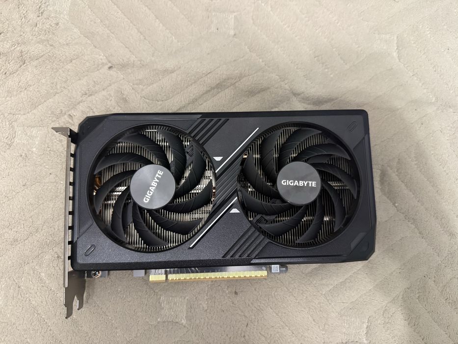 Видеокарта Gigabye rtx 5060