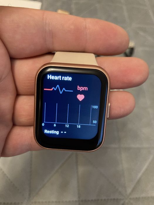 Смарт фитнес часовник