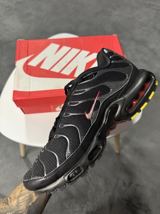 Nike Air Max Plus Carbon Fiber