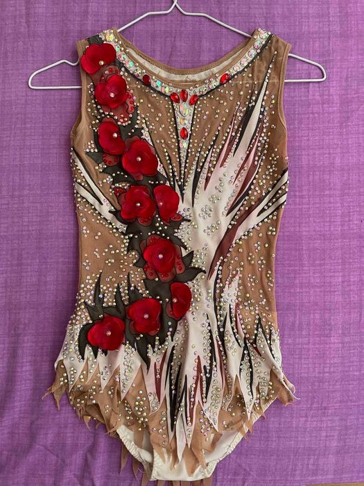 Трико за художествена гимнастика