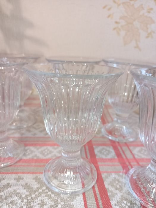 Продам новые креманки 6шт