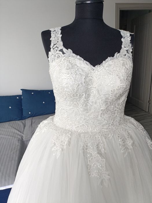 Vând rochie de mireasa