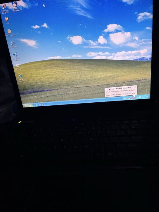 Laptop cu windows xp