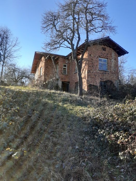 Продава се Къща в Априлци - 70 кв.м за 292 €/кв.м - Снимка #1