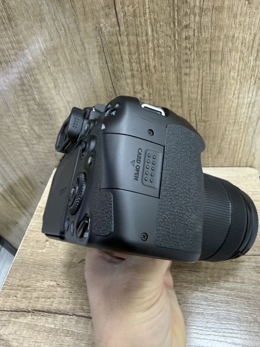 Canon 850D 18-135mm USM nano 4K