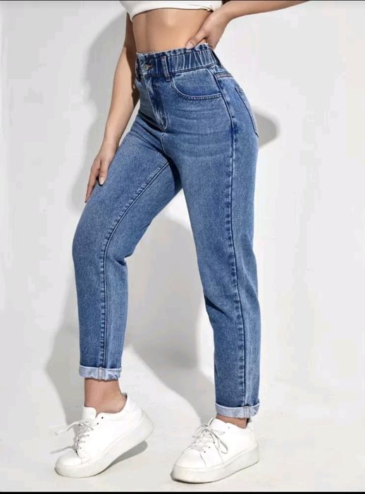 Нови дамски дънки.  М размер