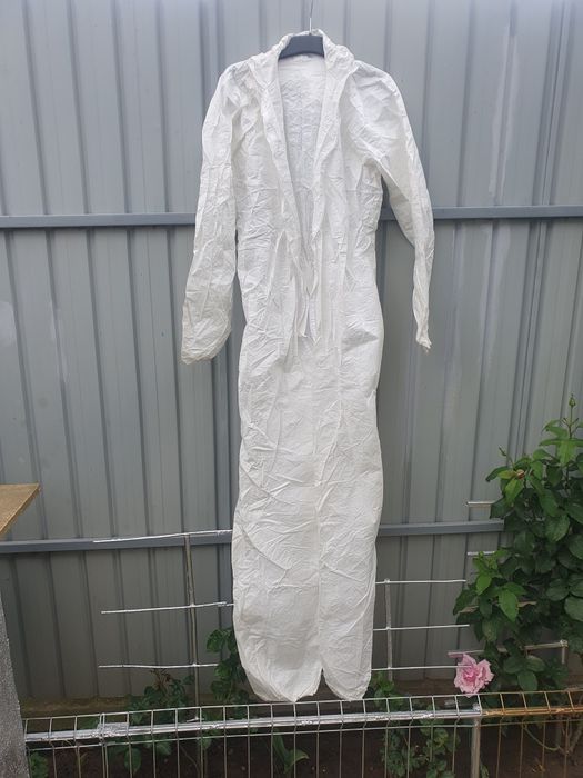 Combinezon de protectie alb