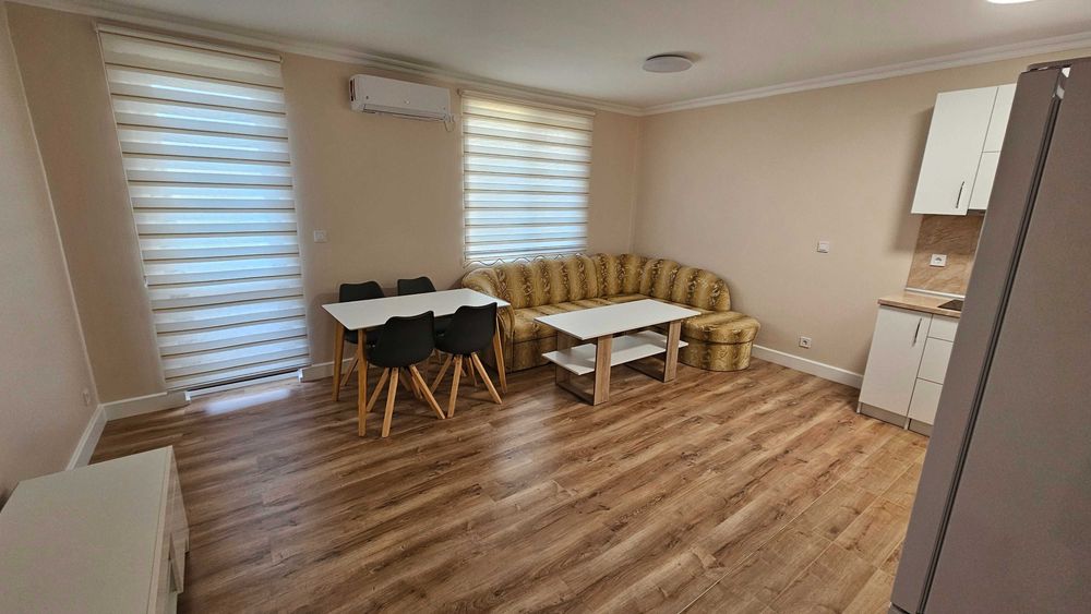 Дава се под наем Тристаен апартамент в Разград, Васил Левски - 89 кв.м за 612 € - Снимка #8