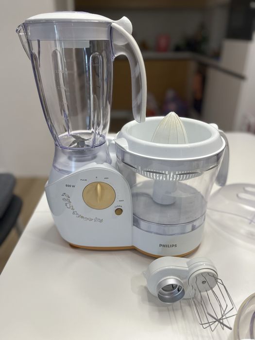 Продавам кухненски робот Philips