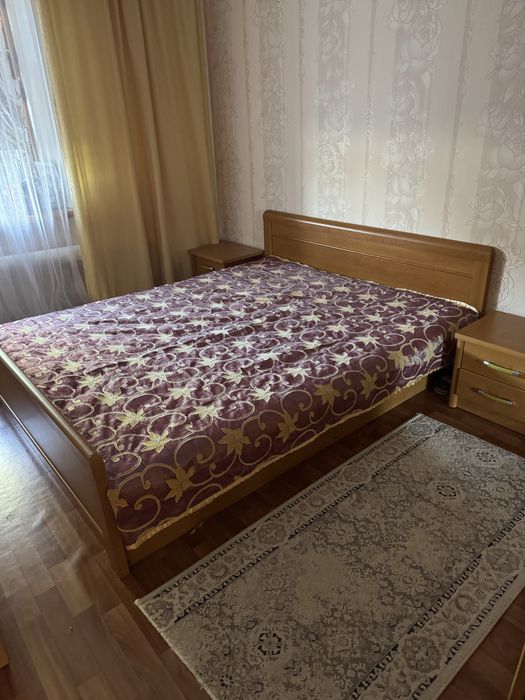 Продам спальный гарнитур