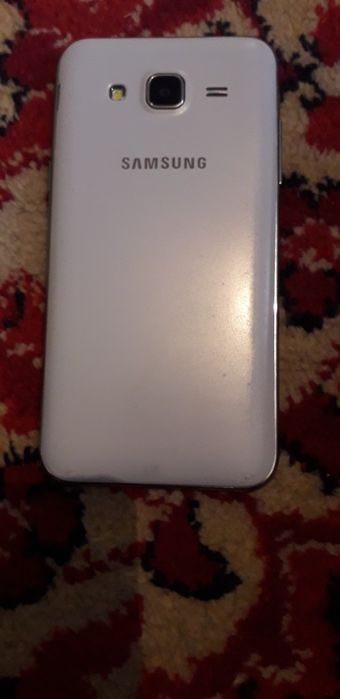 Продам телефон Самсунг j5 2015 в хорошем состоянии. Экран без трещин с