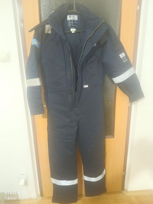 Продам спецодежда новый за 15000т