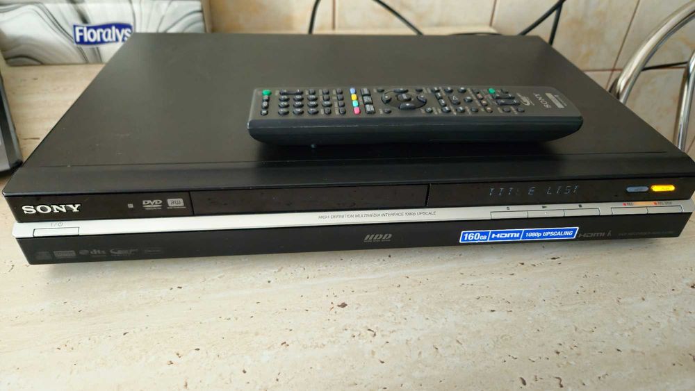 Vand Sony DVD Recorder cu telecomanda !