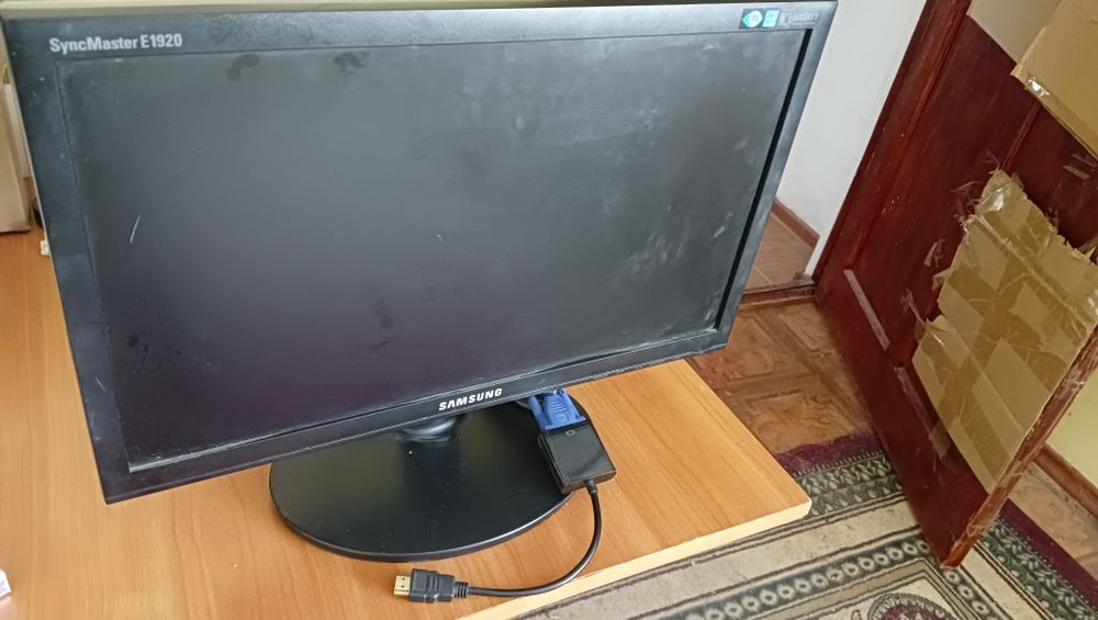 Монитор 19 дюйм самсунг