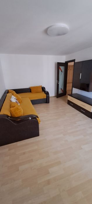 Inchiriez apartament de doua camere
