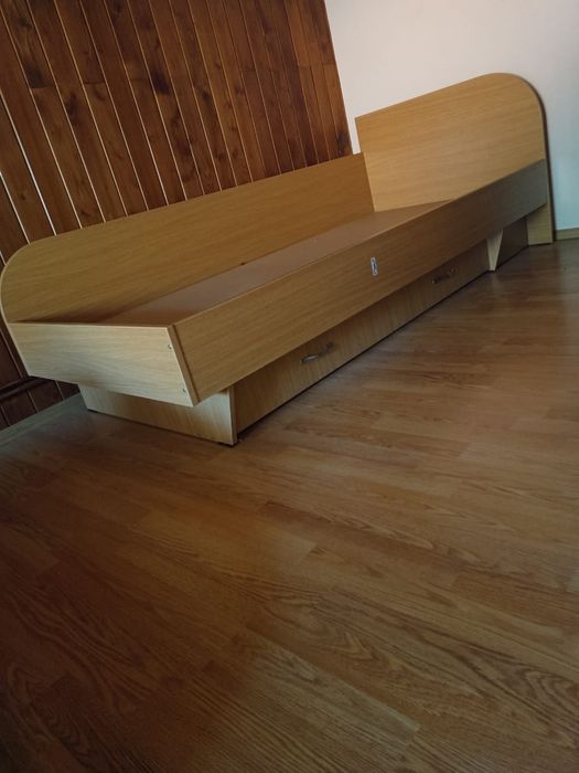 2 paturi pentru o persoană