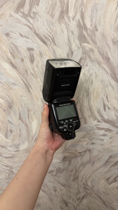 Вспышки canon nikon