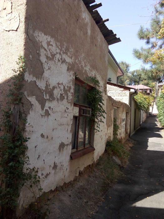 Парк Тельмана,Дархан, 1,7соток,квадрат,на границе парка,под снос,въезд