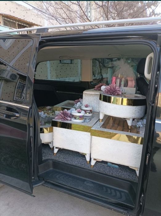 Сарпо машина фотиха учун  вито мерседес