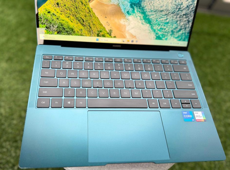 Laptop touchscreen ultraportabil Matebook X Pro i7 generatia 11 / 1TB SSD / 16GB RAM, VERDE