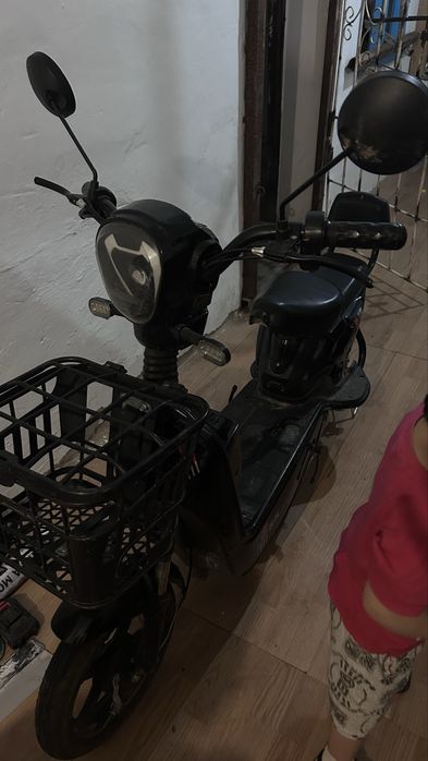 Срояно продам Электро скутер