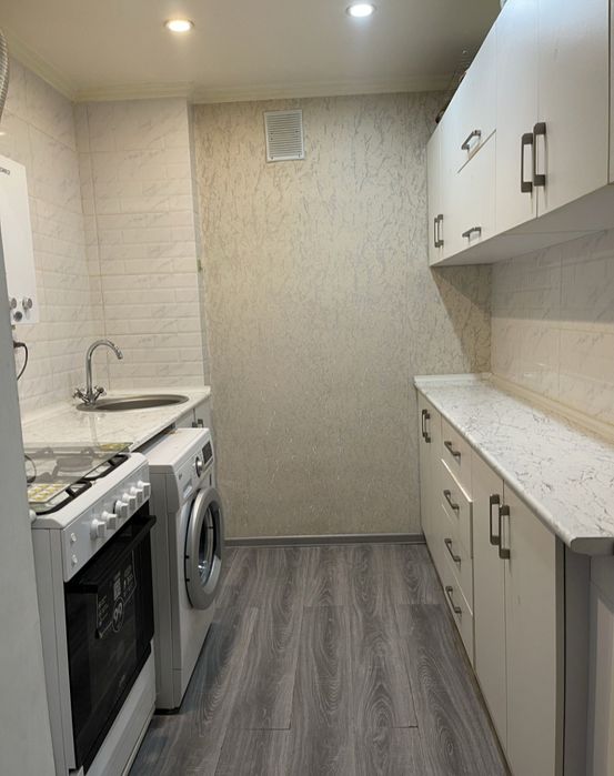 Yunsobod Chinoboda gishtli dom 3/3/4/66 kv toza uy srochniy