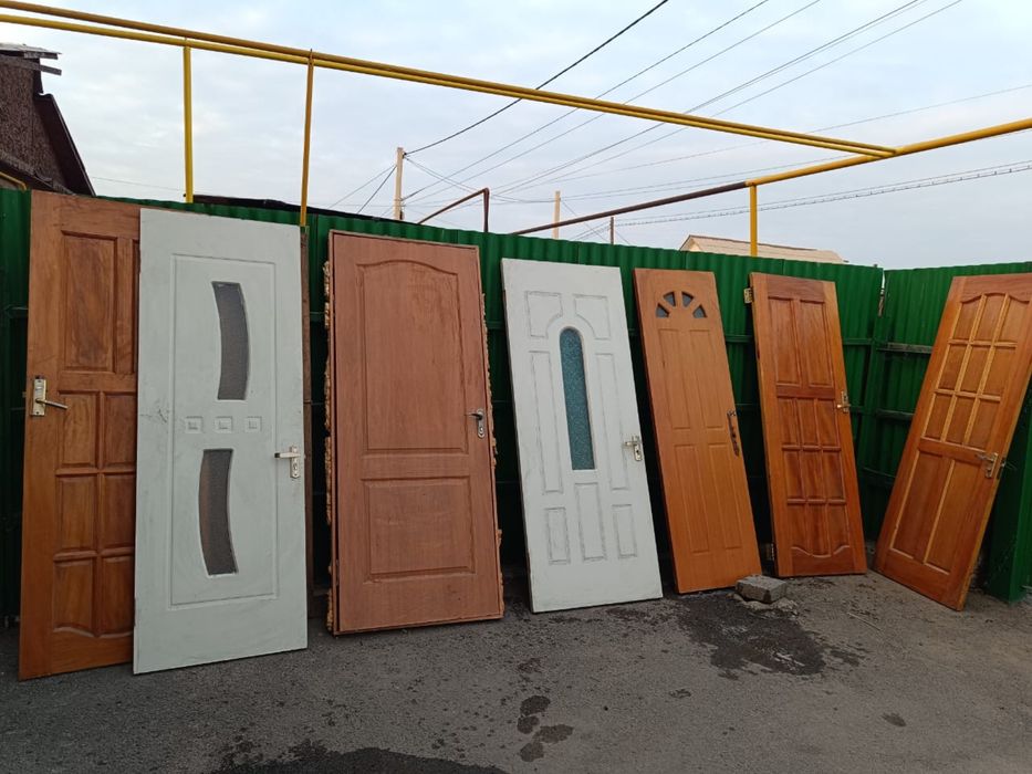 Продам двери межкомнатные