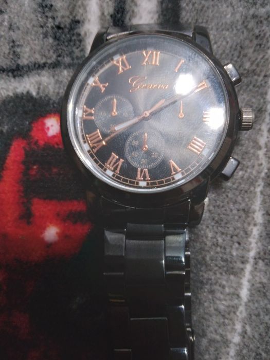 Vând ceas bărbătesc Geneva