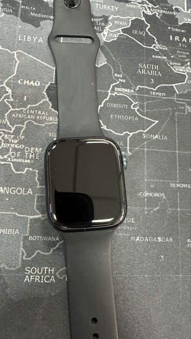 Iwatch 9 45mm original 88% batareya xolati o’ta tiniq