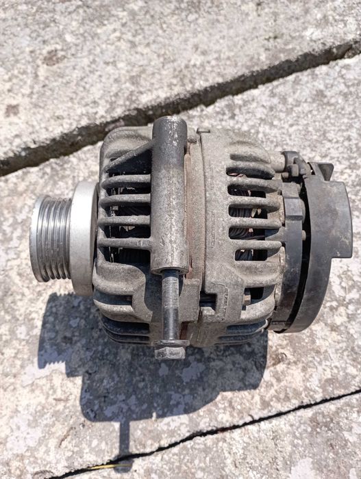 Dezmembrez laguna1 1,6 16v 1998