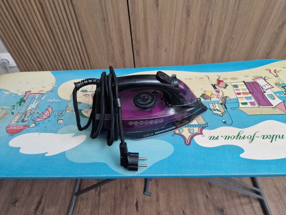 Продам гладильную доску Ника