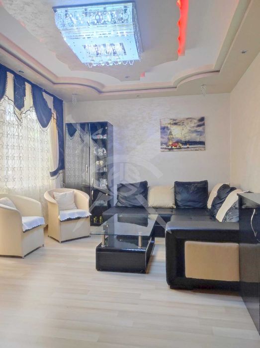 Продава се Тристаен апартамент в Пловдив, Кършияка - 94 кв.м за 1915 €/кв.м - Снимка #11