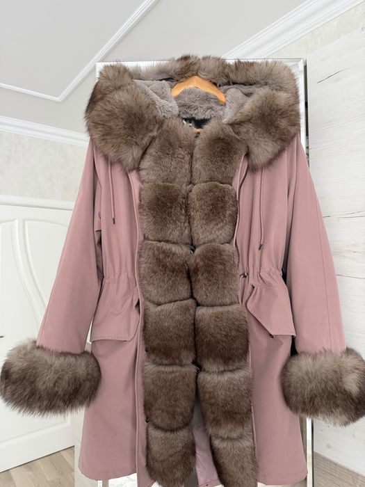 Парка с натуральным мехом песца