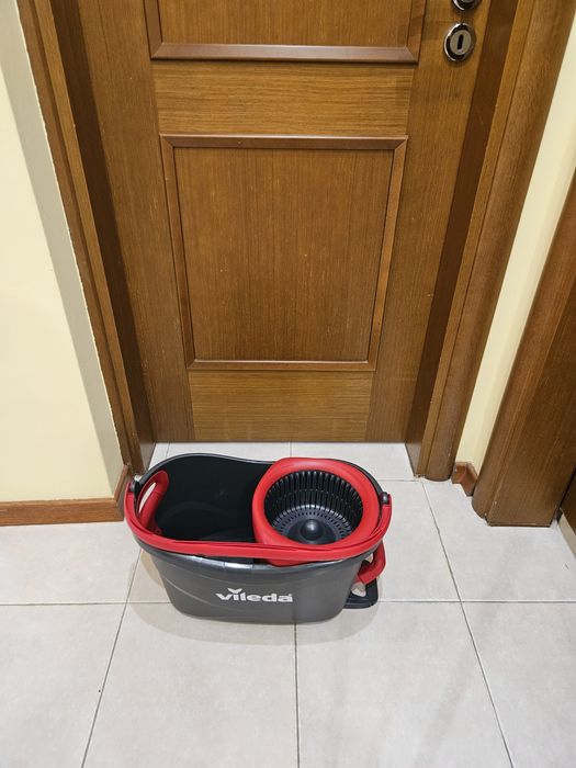 Комплект за почистване Easy Wring - CLEAN TURBO VILEDA