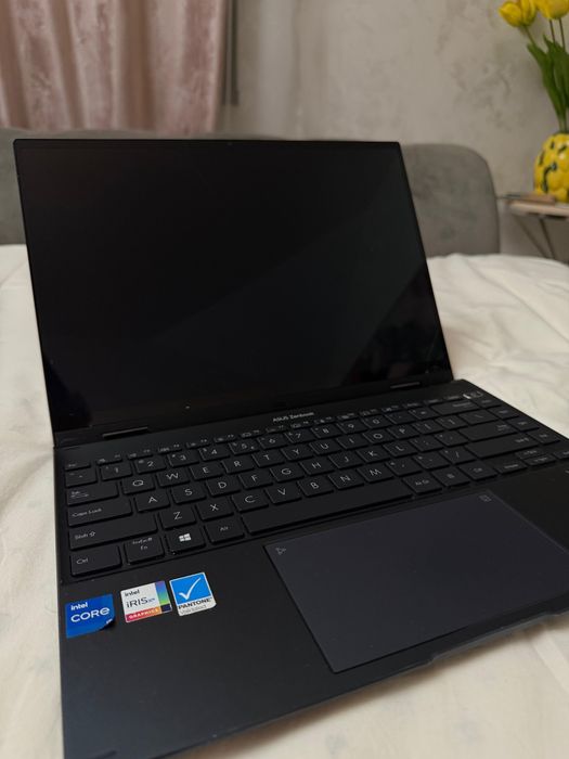 Vand laptop ASUS ZenBook 14