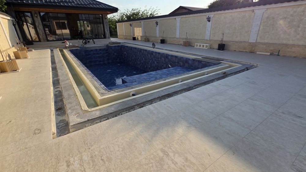Construcții Piscine la Cheie | Beton, Cofraje Polistiren & Fibră | Hidroizolații & Montaj