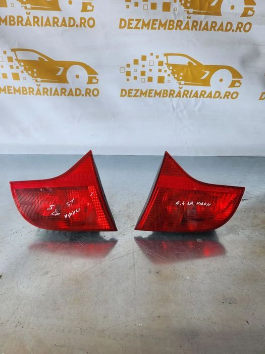 Lampa Stop Tripla Stanga Dreapta De Pe Haion Audi A4 B7 Avant Combi Break - Dezmembrari Arad