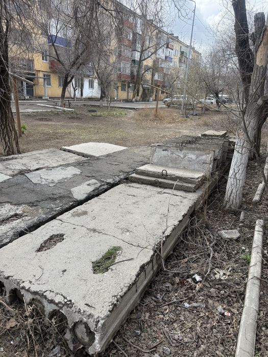 Отдам плитки даром