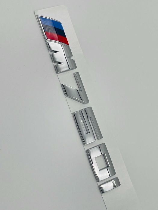 Emblema compatibila BMW M750i crom