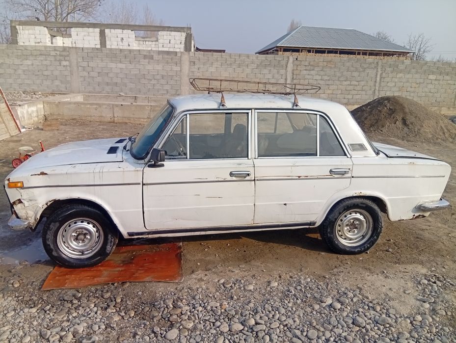 Vaz 21 03  sotiladi
