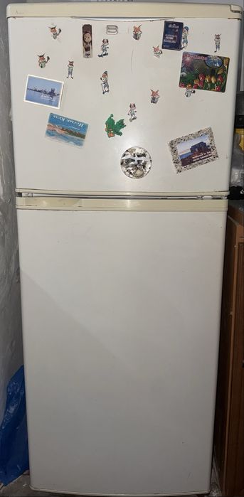 Продам холодильник