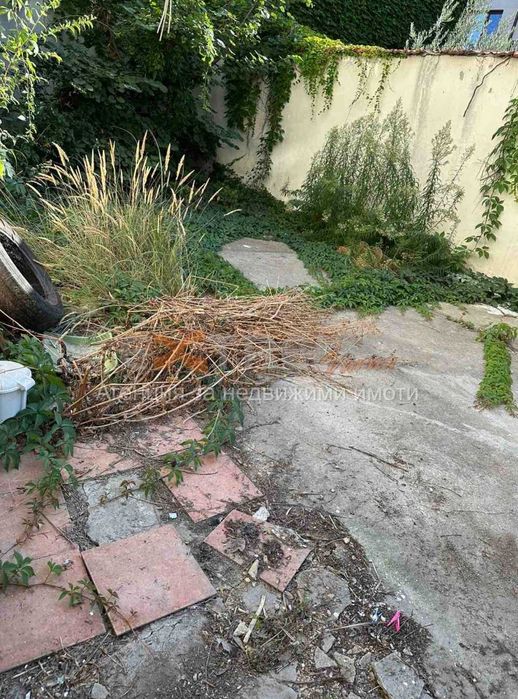 Магазин под наем на 300 м. от Катедралата