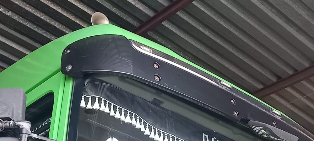 Козырёк рено магнум