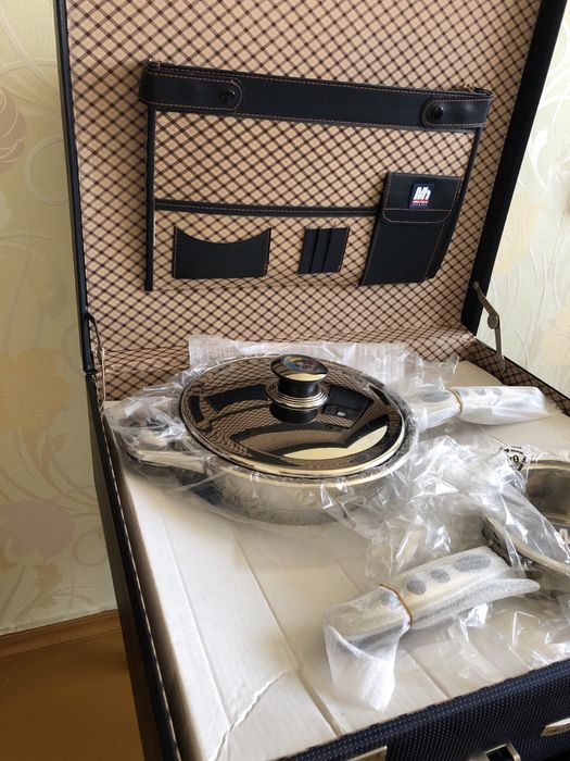 Набор многослойной посуды