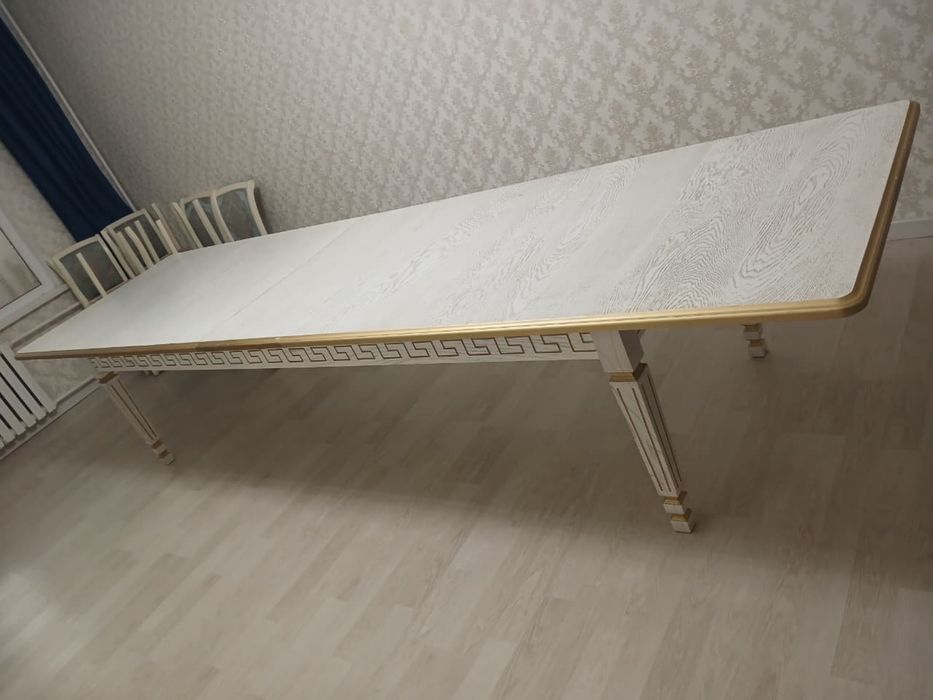 Стол и стулья (16шт)